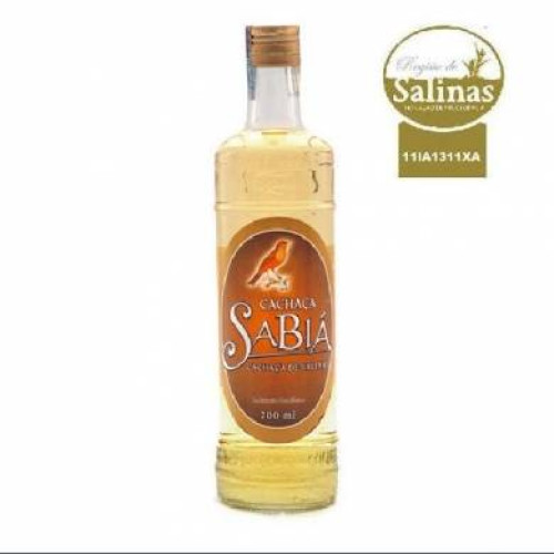 <p
align='center'>Cachaça Sabiá, Dourada, Envelhecida 7 anos em Barricas de Bálsamo, 670ml, 48%</p>